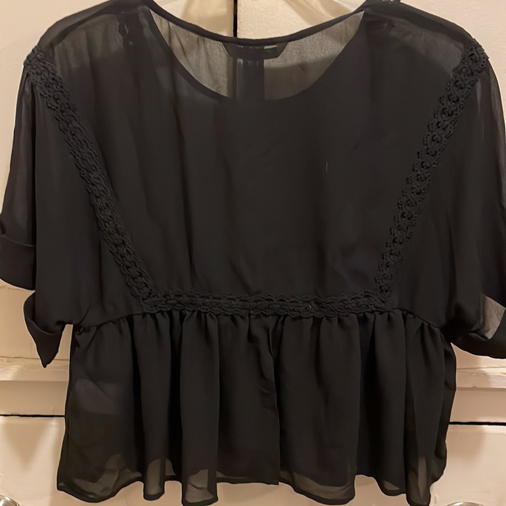 Sheer crop top - Picture 3 of 3